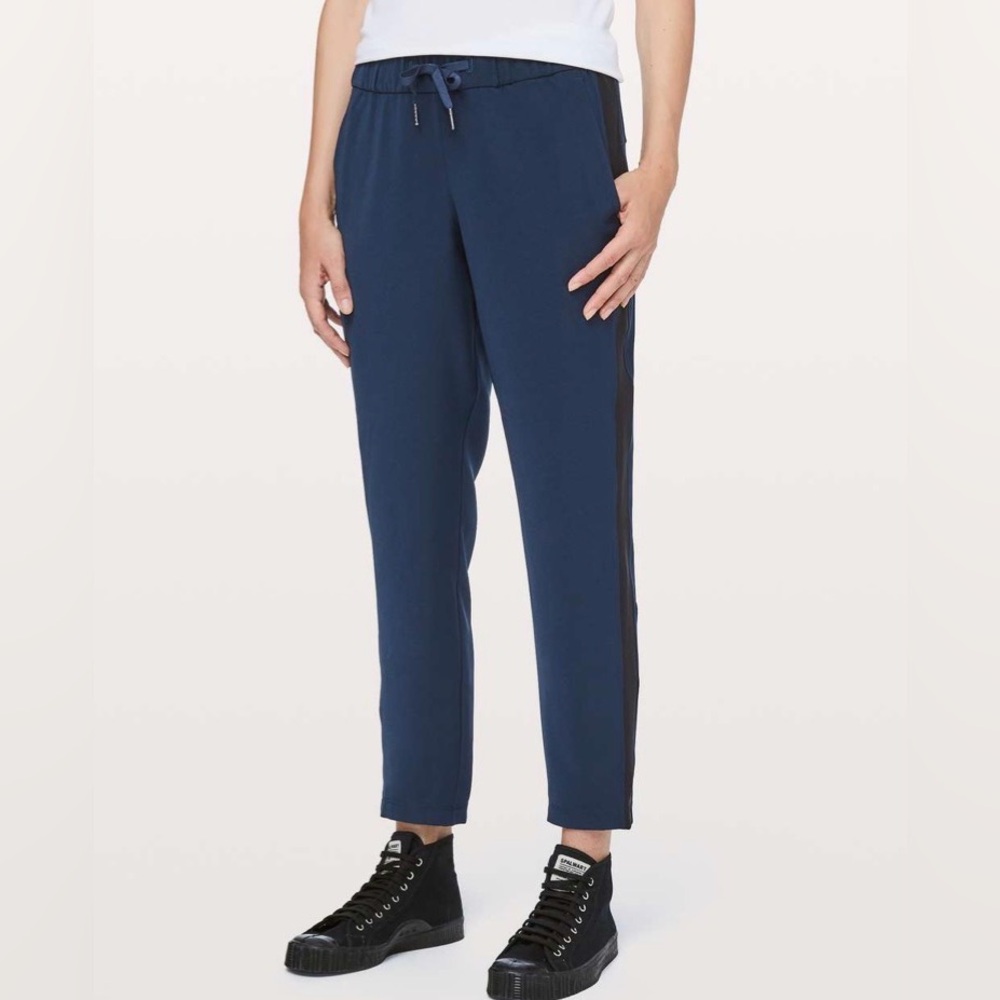 Lululemon On the Fly Pant (Woven) *Track Stripe